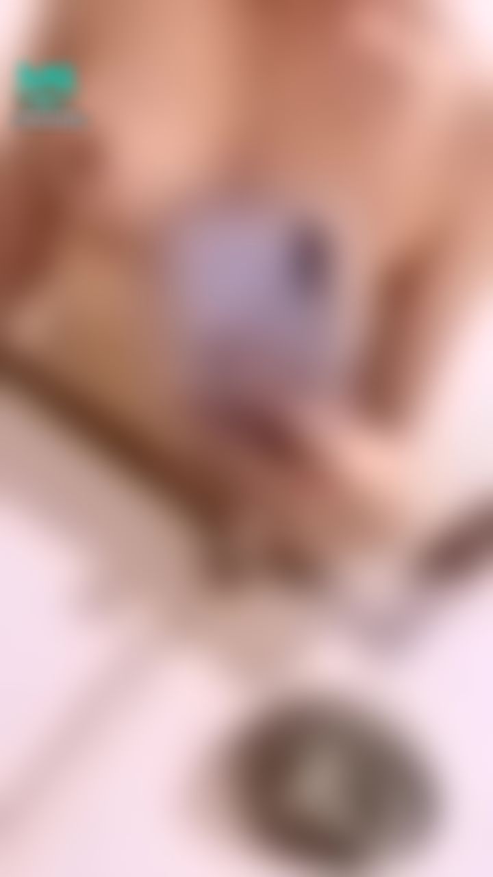 d*******y : 哥哥們教黛比剪片
會有意想不到的驚喜呢🎁🎁🎁
快來教學（正常不正常的通通來哦💗）