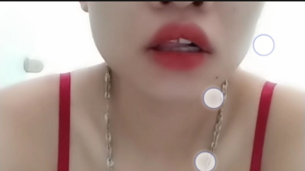 j*****a : i am show body and pusy