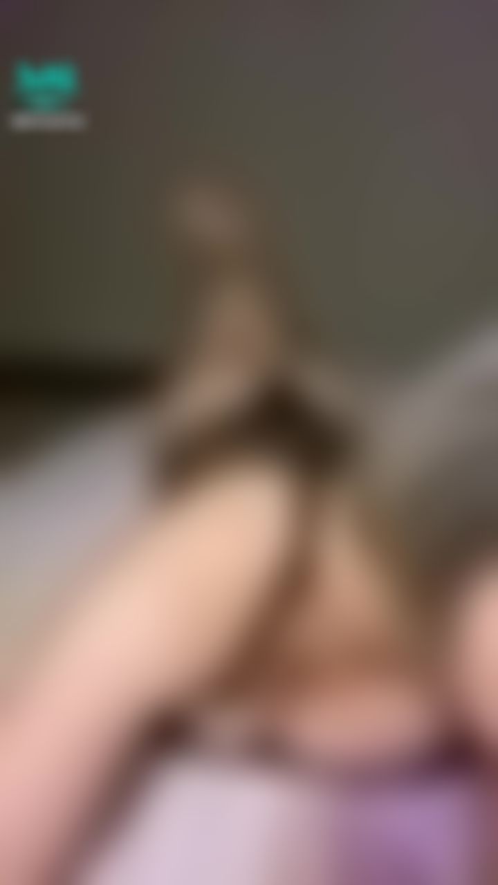 j*******y : 蜜桃配肉包🍑👻
