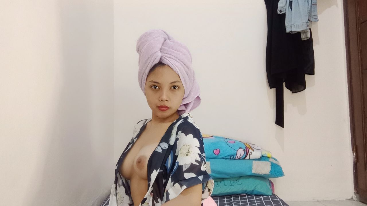 cimut : after shower feeling great horny and masturbate with toys💦