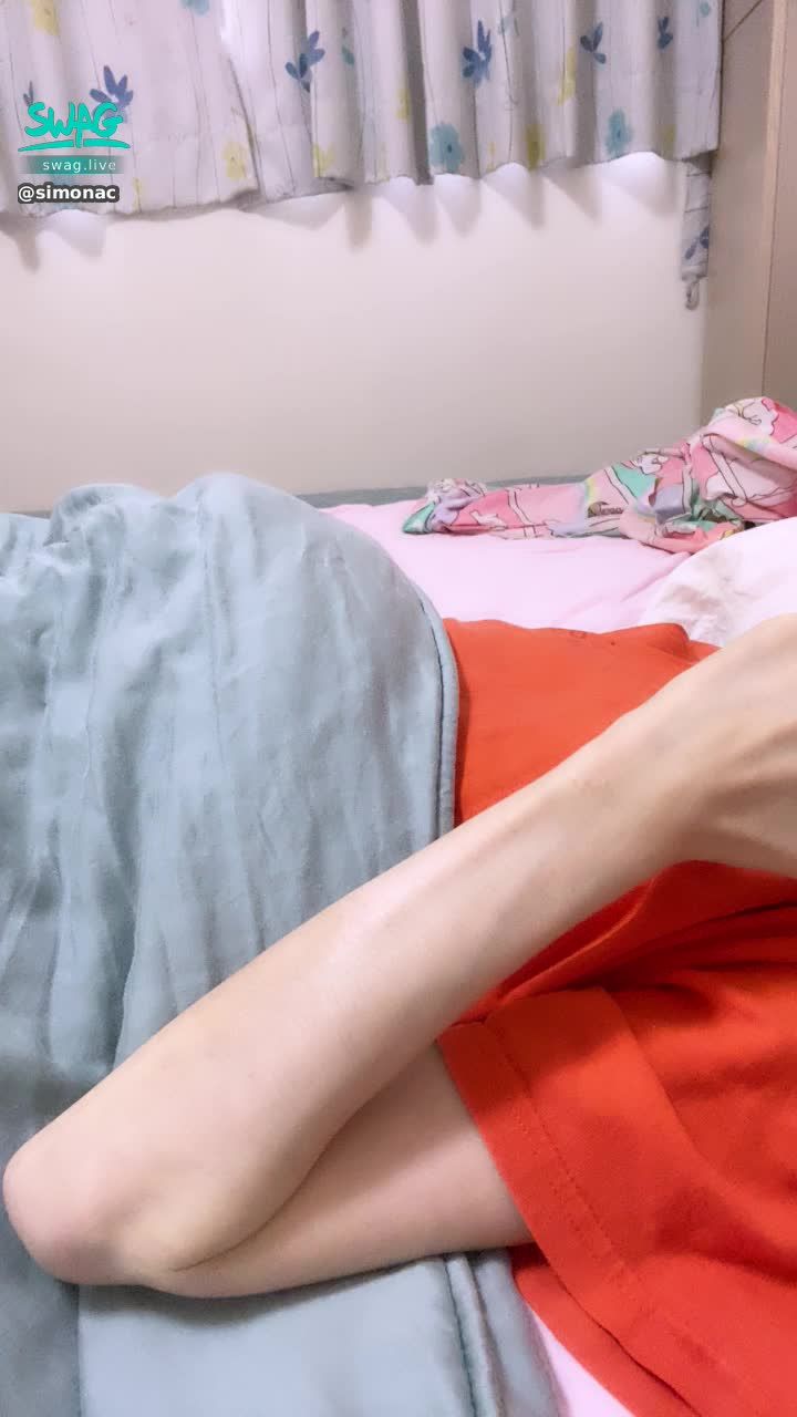 simonac : 殘寶貝免費影片& 私藏露臉瘋狂噴水影片大放送（無需刷禮）/Free videos & show face turbo squirt video giveaway countdown (No gifts required)! Message me to get!