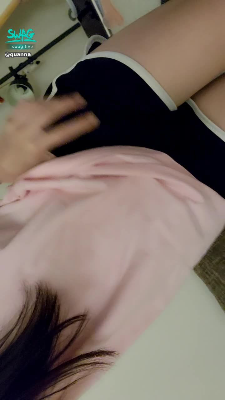 quanna : 給你摸看看😳😳😳觸感很好
絲滑  棉柔❤️❤️❤️