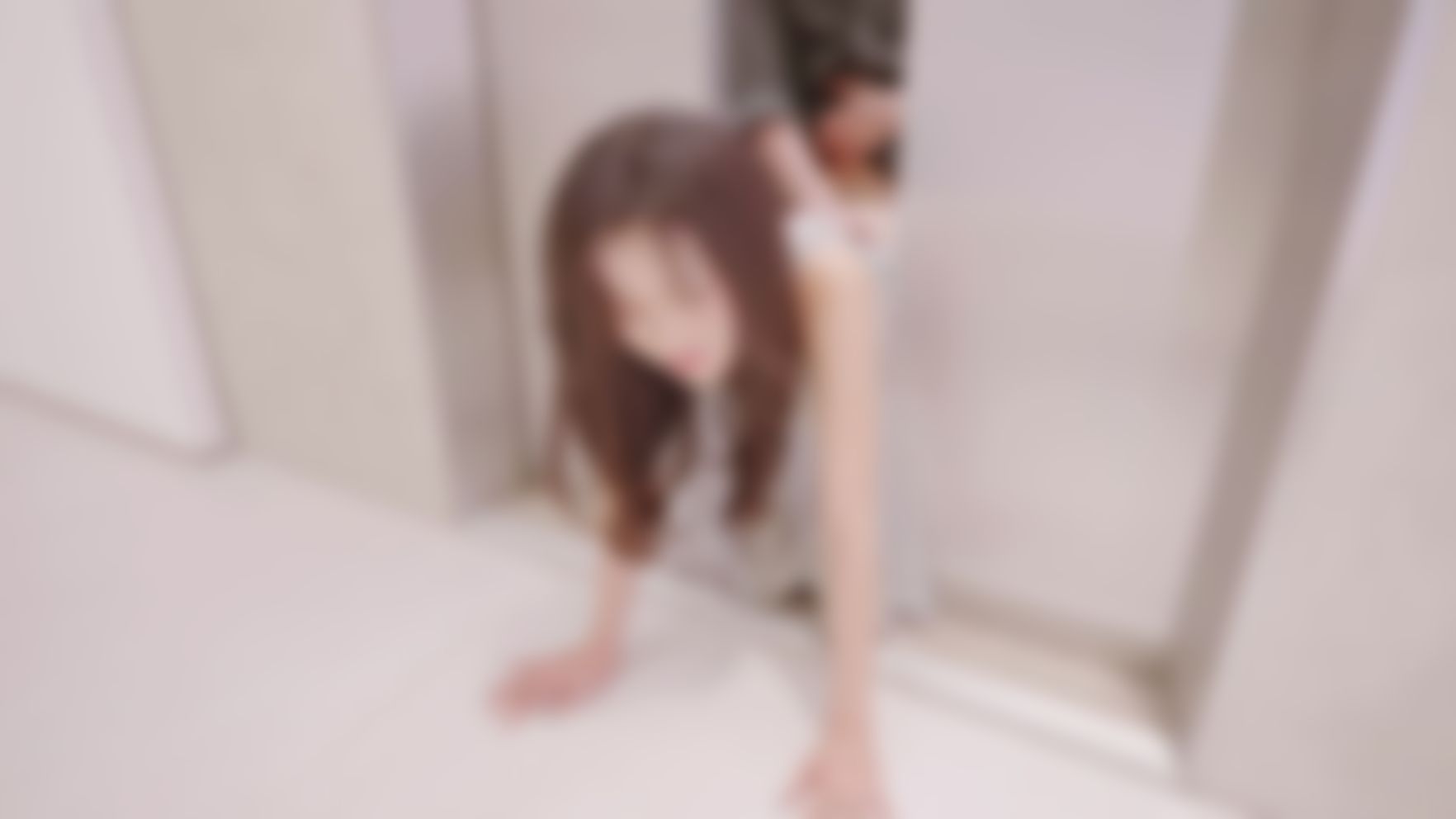 hotbabegirl : [DMX-0054] 被電梯夾住，屁股成為肉便器！？｜SWAG 小婕 @hotbabegirl 影片