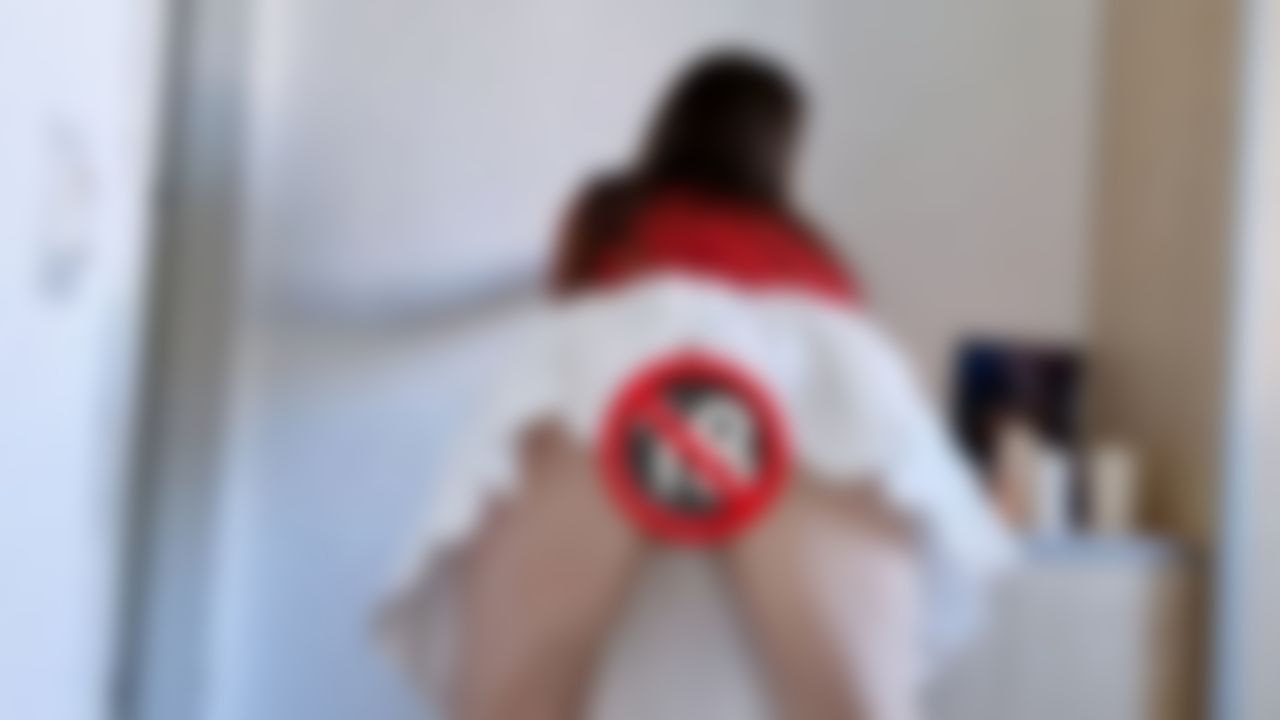  : 🔞 Striptease with large buffers size 5 🍒