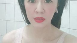 cocoyk : 洗澡前壞壞 雖然只有一個人但是小妖還是很努力的完成長片喔希望大家會喜歡