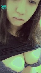 h*******y : 脫內衣了~要幫我脫嘛😝