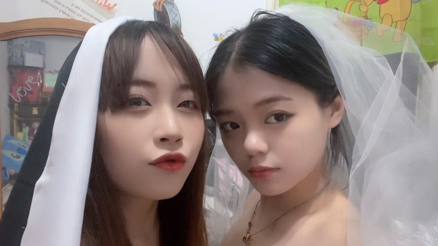 winniez : 🎃 萬射節來臨 🎃女女大尺玩弄彼此身體（下）
