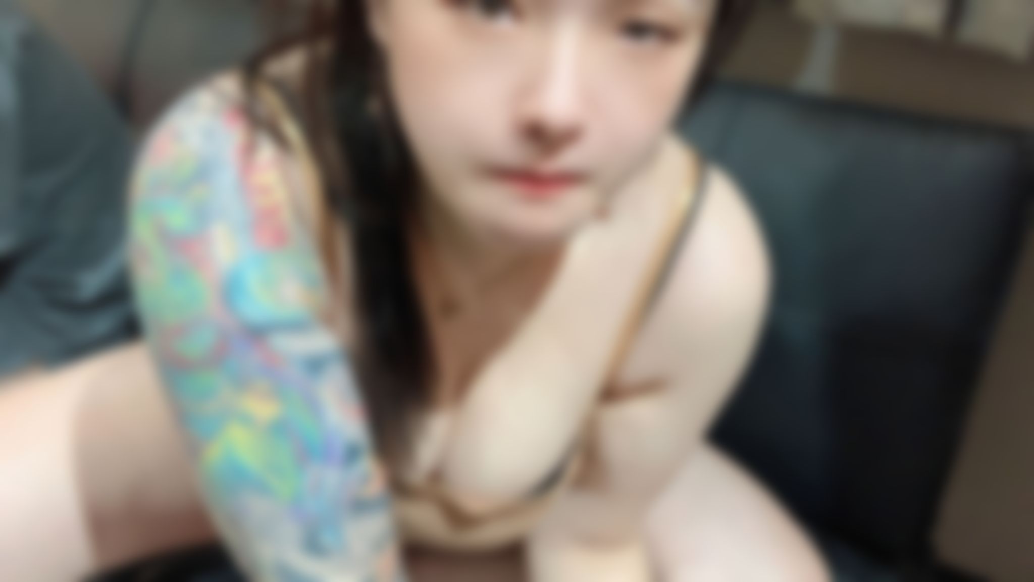 ccdidi : 突&襲 沙發上的女友
