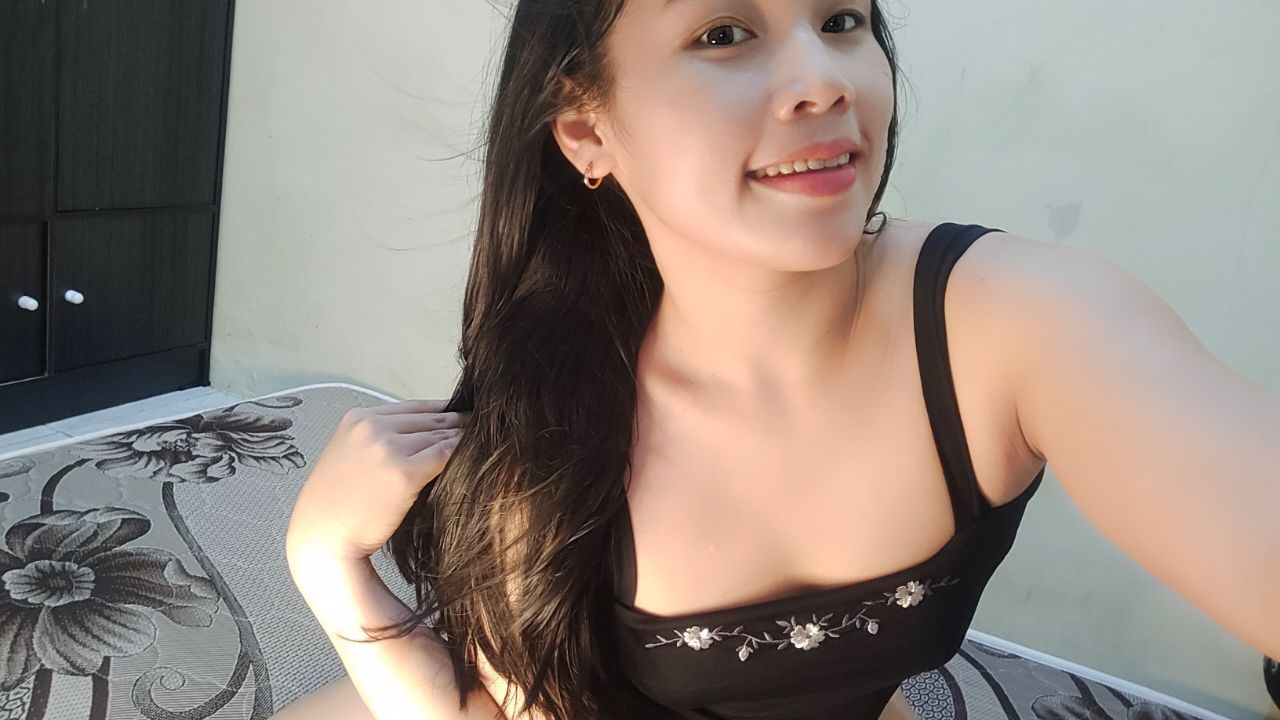 natasyya : Black horny🖤🕶🖤