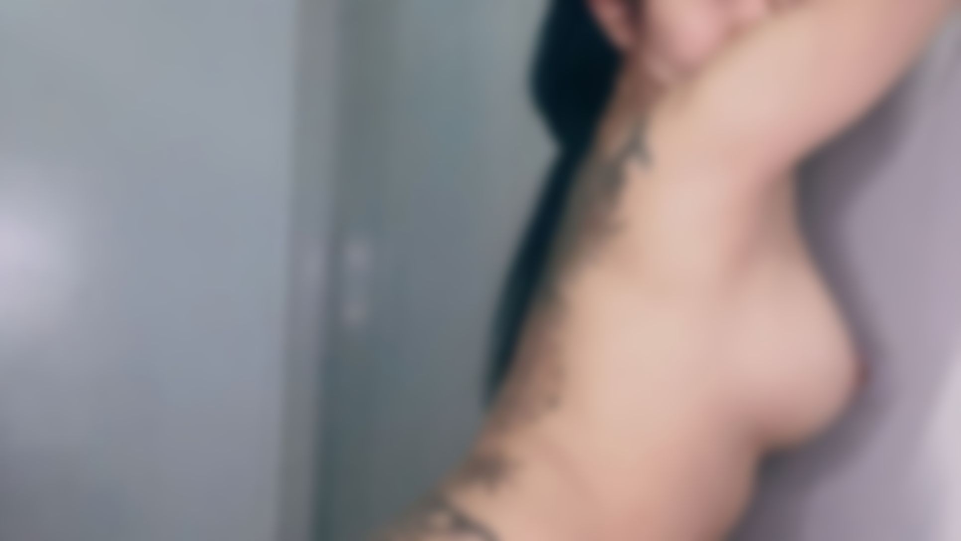  : I want you come guy👅