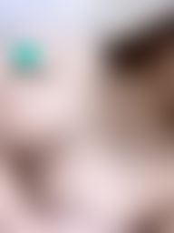 t********e : 內衣脫掉了⋯⋯ 哥哥幫我揉好不好🥺