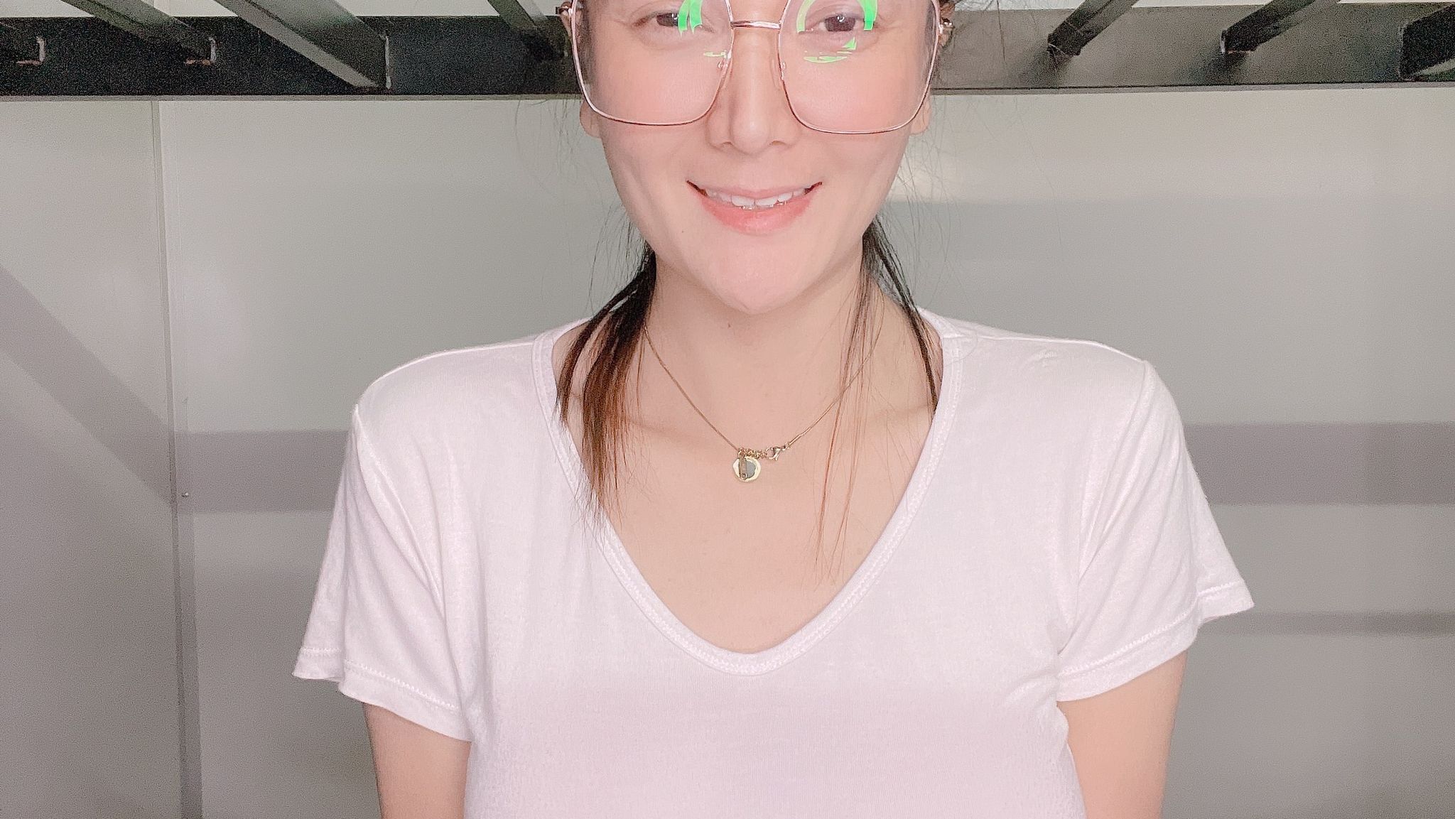 naanaanaa : thin white shirt🔥🔥🔥