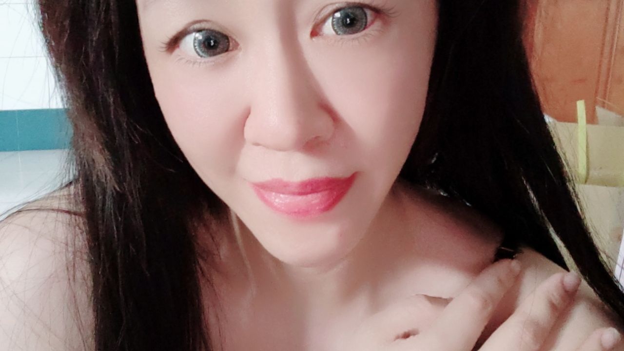cocoyk : 綠色蕾絲透明小可愛+綠色光滑面短褲