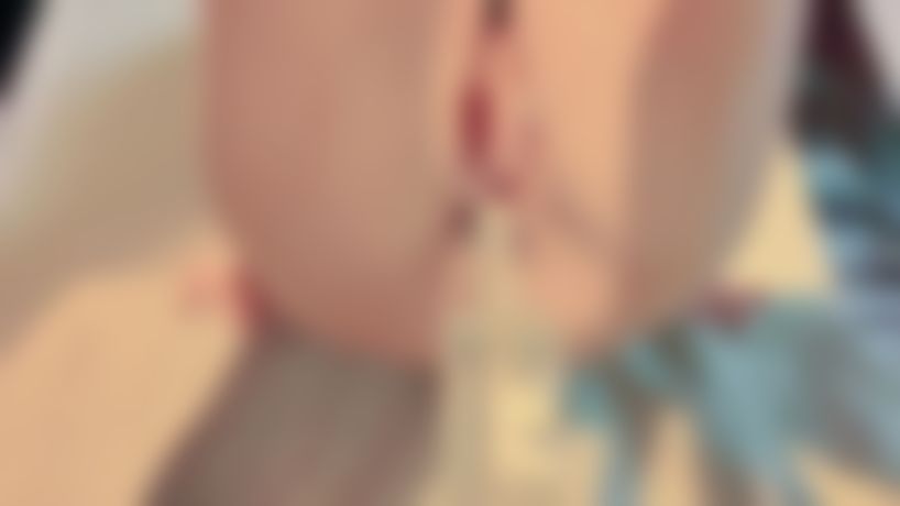  : 醉後的淫娃2🈲️在夜店被巨乳妹子貼身磨蹭..看著淫娃拿著酒瓶塞到小淫穴裡💦💦