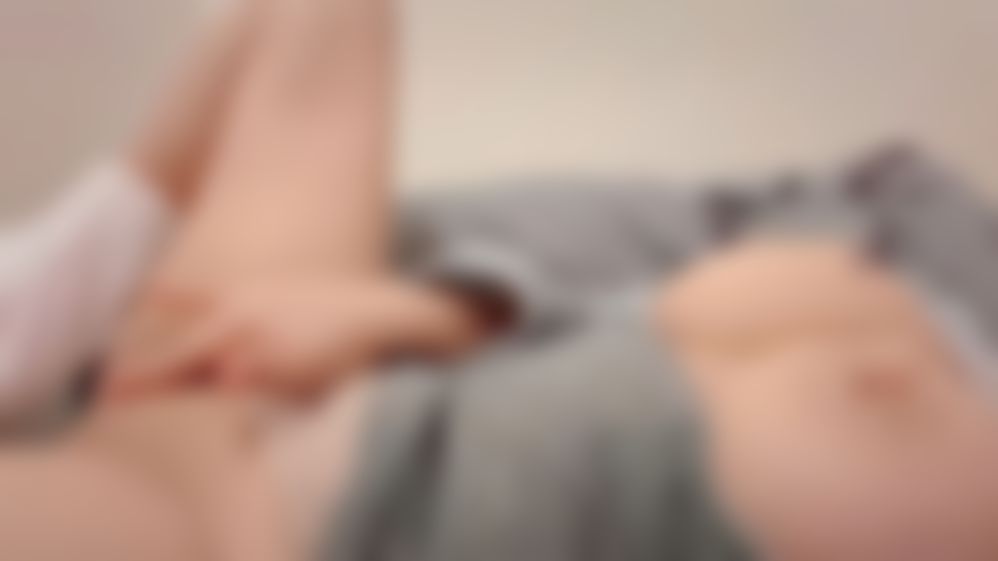 minasexybb : 運動跟情慾的舒壓🔞
一邊健身一邊欣賞自己騷樣的淫蕩少女
裸露巨乳一本正經的玩弄

粉嫩陰蒂濕潤的樣子
只好一直練習如何高潮💦💦

來自巨乳騷女的健身誘惑
肉棒忍得住嗎？