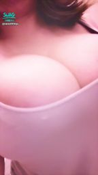 nanalittlepupy : 又到了 徵求大力水手的時間了😂
娜娜的胸部需要有勇氣(?力量(?毅力(?的人才能一直扶著呢⋯⋯💪