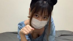 sexyemily : 主人今天我要賴在你身上不要走~記得拍打餵食唷😘後來被主人發現,我是一隻小色貓💕