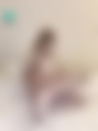 chloeebb : 2022 SWAG 過年啪,白虎迎春來一發
側躺從屁股摸陰道 濕濕的啪啪聲好淫蕩🤤
解鎖艾拉長片兩部 截圖私訊艾拉🉐️最新大尺騷片🤤😍