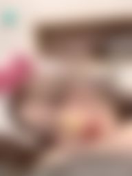 elvababe : 今天心情不好,月經來肚子痛痛 需要禮物安慰🥺
新年快到了,可愛的我 會有紅包🧧嗎?
想要純吃飯約會的寶貝也可以趕快來私訊我喲~