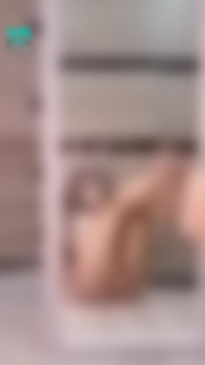 vavababy : 我可愛嗎 那有紅包嗎🥺😘😘😘
年節主打強片🔥🔥🔥

#大尺度露臉
#全裸騷秘書
#偷窺洗澡
#足交、口交
#超色69
#素股翹臀
#騎乘位
#高速火車便當
#母狗趴被幹雙穴全都露
#露臉內射中出🔥
我的助理娃娃…..讓老闆盡情內射～

解鎖點👍喜歡！娃娃額外送你大尺度隱藏版福利🔥🔥長片看不到的私藏畫面😈


https://app.swag.live/flix/61ef5030501912f5e683a2da?lang=zh-TW