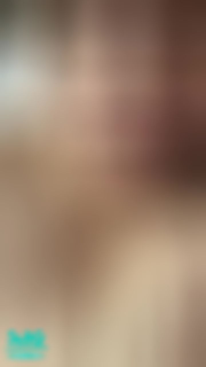 mickypan : 飢渴的小姐姐自己慰慰