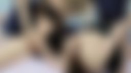 c*******i : 拉筋請哥哥幫忙
結果哥哥邊幫忙邊吃豆腐
還教怎麼拉小穴的筋
連肉棒也要……