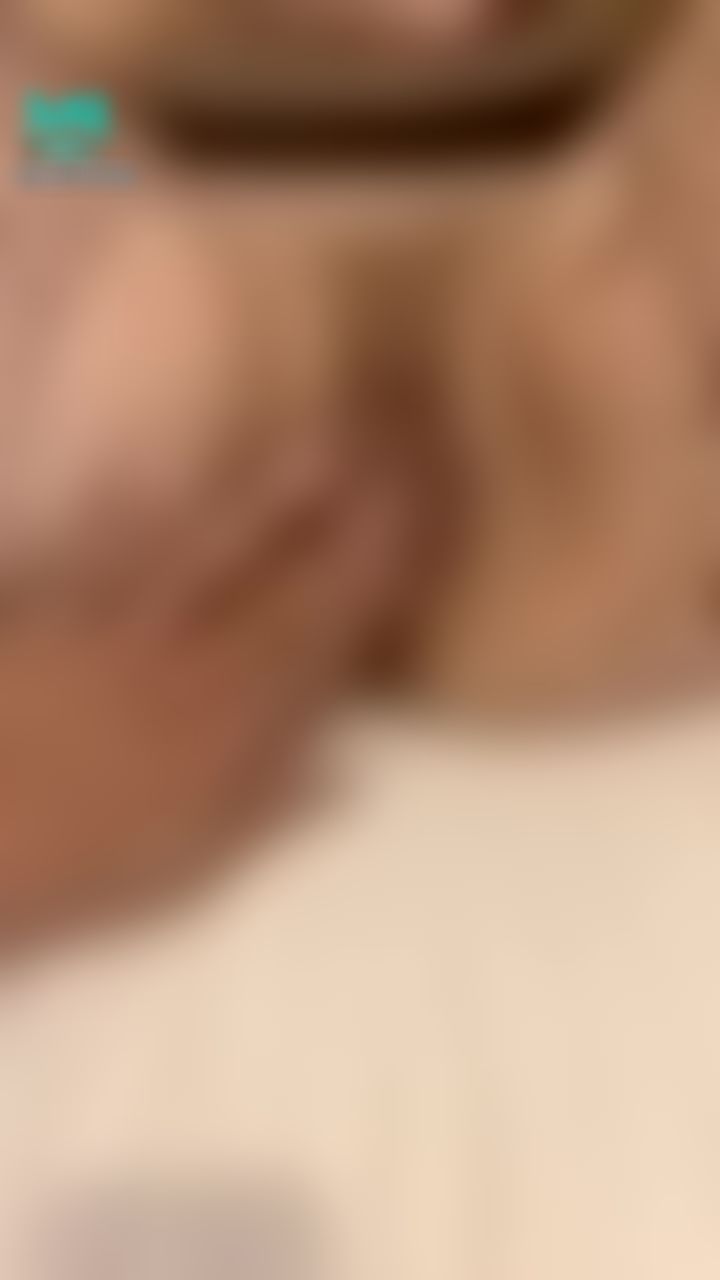 hua_063 : 第一人稱視角❤️粉絲哥哥用手溫柔的愛撫著我的小穴