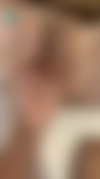hua_063 : 第一人稱視角❤️哥哥的兩隻手指放進來我的裡面了….這樣抽插好爽..好想要肉棒快插進來❤️水聲越來越大聲了呢💦💦💦
