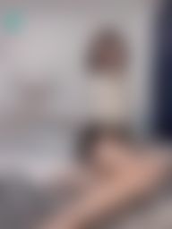 giajs : 很無聊什麼都沒有露只有腿腿而已😌😌😌😌