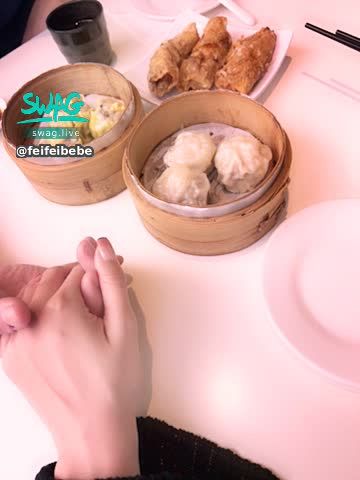 feifeibebe : 今日有約✨ 今天吃港式唷～ 

想要跟我吃飯約會的 刷5架飛機✈️ 直接約起來❗️