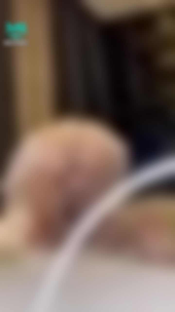 yunibabe : 🔥讓你們回味一下🔥背後式狂插粉穴❤️
被透明肉棒來回抽插的好舒服呀⋯🤤🤤
有沒有想當這根肉棒嗎🤪

昨天直播沒跟到嗎❓直播看了還想再看嗎❓
福利來了‼️
昨晚直播yuni有側拍錄影表演的畫面😍
(這部只是裡面其中一小部分🤪）
總共整理成兩部🎁
想看想收藏的哥哥們❗️還不趕緊私訊yuni😚

另外 還沒私訊領取直播隱藏片跟噴水片的哥哥！
或者 直播沒跟到但也想看的😈
快來找yuni拿❤️讓我好好滿足你們😘