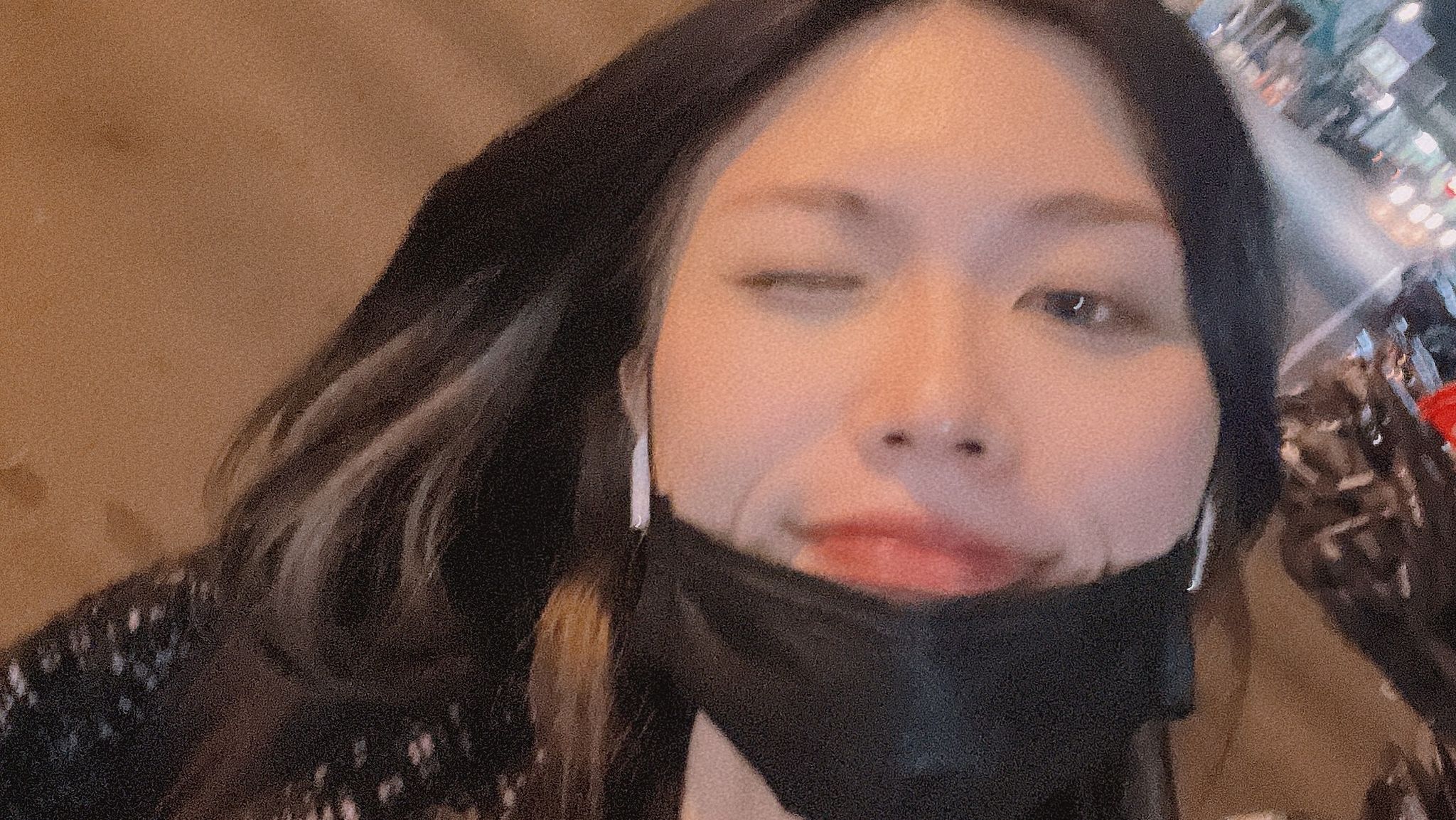 lilithe : 趁二寶在自己吃飯


媽媽趕快洗個澡🥺
#美乳 #浴廁