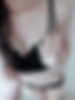 quanna : 🔥私訊淫片免費領❤
單獨回一句「我要影片」就送一部免鑽未公開淫片💋
回一句換一部，兩句換兩部......依此類推，可以重複領👌

#內衣 #內褲 #小可愛 #小隻馬 #Q娜 #生活 #小蠻腰 #白皙 #美腿 #奶 #乳溝 #性感