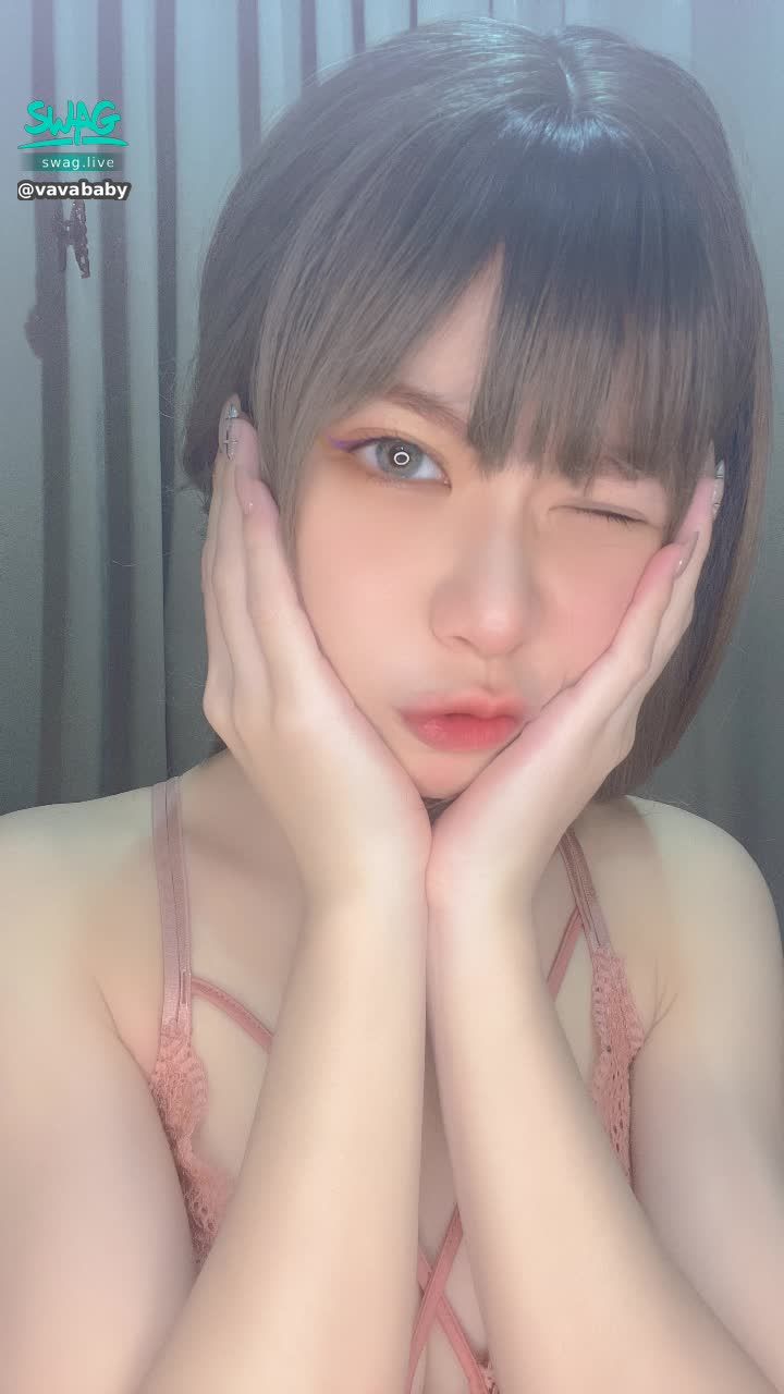 vavababy : 必解長片推薦🔥

#大尺度露臉
#全裸騷秘書
#偷窺洗澡
#足交、口交
#超色69
#素股翹臀
#騎乘位
#高速火車便當
#母狗趴被幹雙穴全都露
#露臉內射中出🔥
我的助理娃娃…..讓老闆盡情內射～

解鎖點👍喜歡！娃娃額外送你大尺度隱藏版福利🔥🔥長片看不到的私藏畫面😈

https://app.swag.live/flix/61ef5030501912f5e683a2da?lang=zh-TW