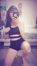 janicee : 左右觀察法💗
性感南半球的左邊與右邊👀
一次看完😍
膝蓋受傷了💦
semisphere😈
#黑髮 #長髮 #氣質 #鎖骨 #南半球 #細肩帶 #下乳 #短褲 #美腿 #裸足 #赤腳 #腳趾 #肩膀 #noire #black #褲底