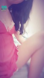 janicee : 前鏡頭的第一人稱視角👀
常被說很性感的睡衣⭐
red temptation💋
#長髮 #捲髮 #鎖骨 #裸足 #赤腳 #低胸 #深V #蕾絲 #肩膀 #睡衣 #短褲 #性感 #誘惑 #嘴唇