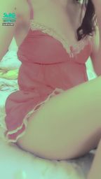 janicee : 近拍大腿根部與兩腿之間👀
常被說很性感的睡衣⭐
red temptation💋
#長髮 #捲髮 #鎖骨 #裸足 #赤腳 #低胸 #深V #蕾絲 #肩膀 #睡衣 #短褲 #性感 #誘惑