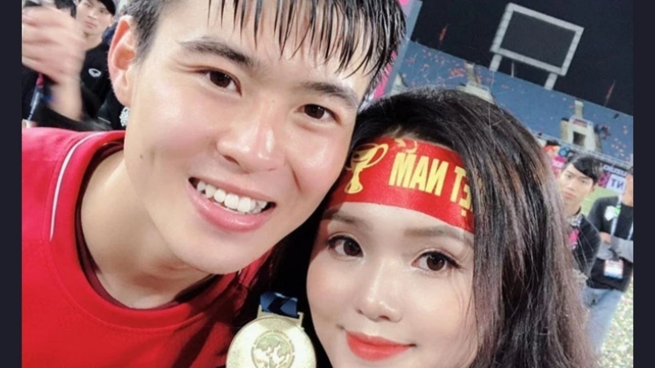 meopussy : chàng cầu thủ với e gái hâm mộ xinh đẹp