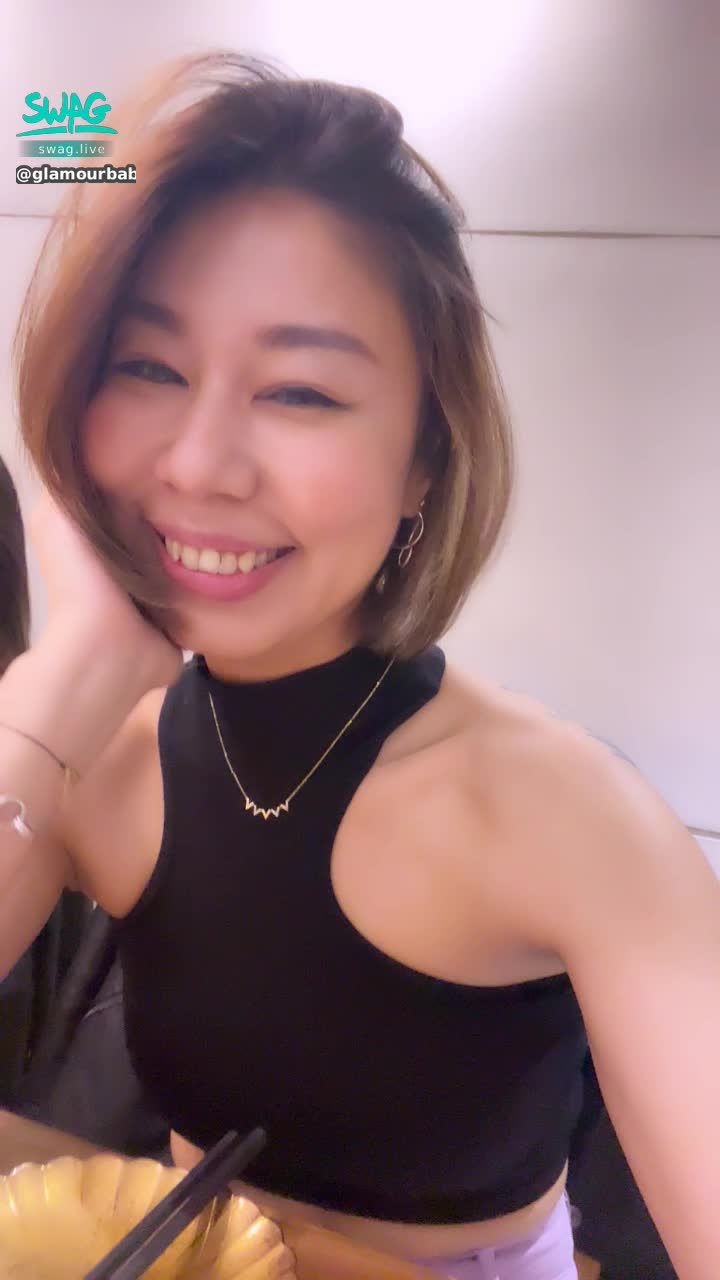 glamourbaby : 桃桃今天美嗎？跟好姐妹吃飯時間🥰