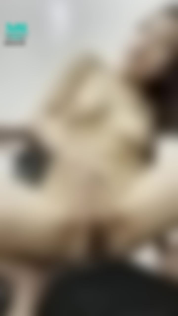 l******i : 淫蕩浪娃超級騷🔥一把火要你來滅掉💦拜託來插入我再幹爆我😘
#騷貨 #發騷 #發浪 #淫蕩 #露奶 #露臉 #露穴 #穴穴 #小穴 #水穴 #慰慰 #摸摸 #奶子 #奶 #胸部 #胸 #乳頭 #抓奶 #掰穴 #淫叫 #自慰 #臉奶穴同框