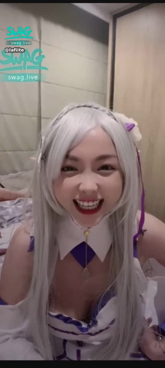 lafiite : 早安！週末也要有好心情❤️

粉粉提供的艾蜜莉亞妃照片😉

鑽石女神通關密語你有了嗎？
快來私訊阿妃拿通關密語儲值，儲越多越划算喔👌