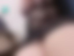 linbella : 哥~為了補償我晚上不開播 這部快半分鐘的影片放出來 明天貝拉有事 所以不能太晚睡 抱歉😭
#露奶 #撫摸 #舔奶 #挑逗 #色誘 #全裸 #大腿 #扮裝