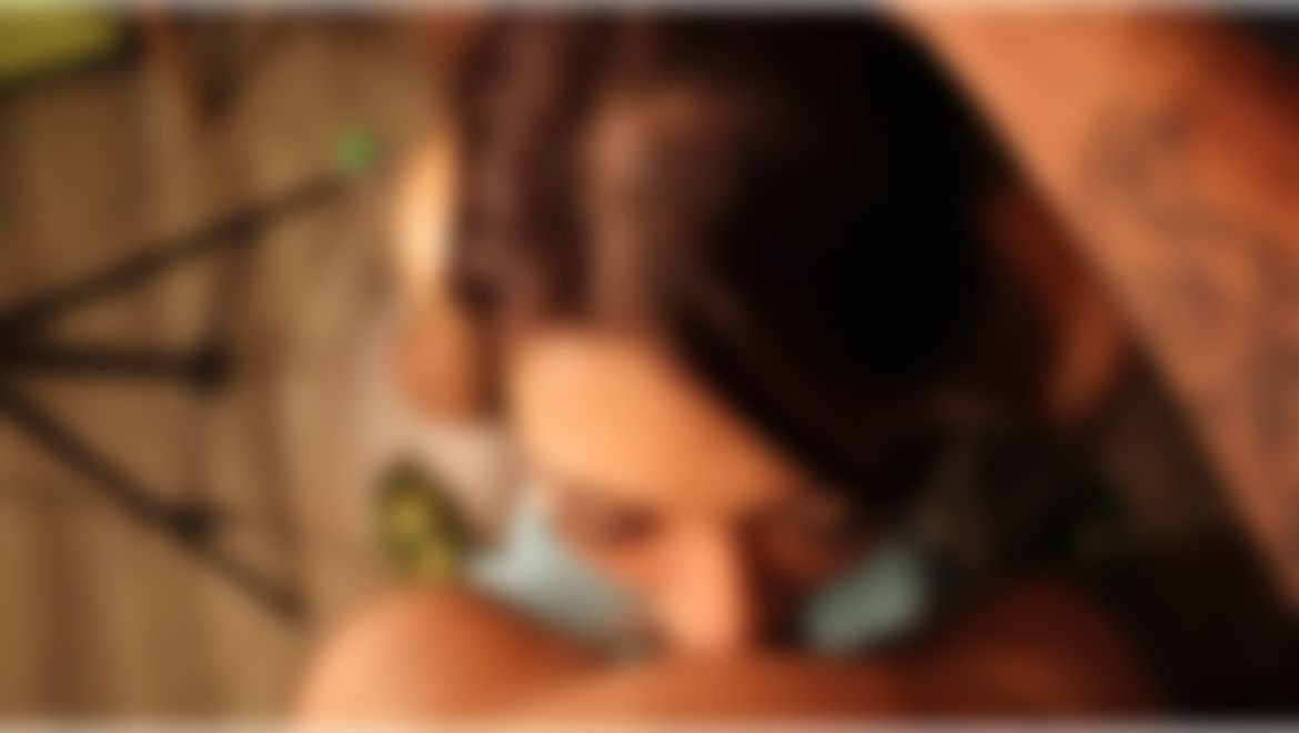 chocolatedumpling : DIRTY GIRL BLOW JOB! 👄🍆