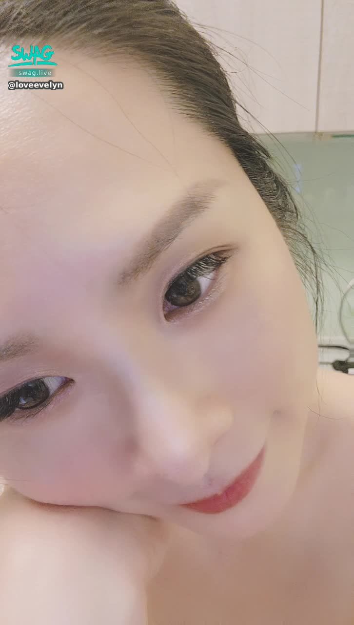 loveevelyn : 啾咪😘
