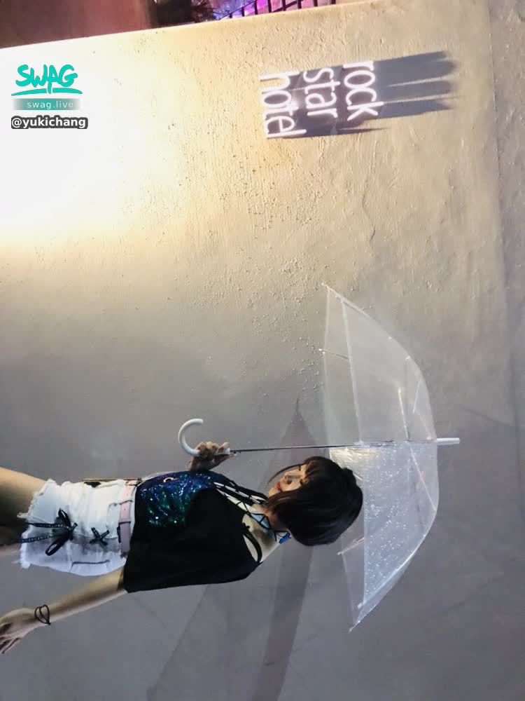 yukichang : 💎好康來囉💎Yuki是這週鑽石女神💕
-
為了謝謝哥哥們的支持與照顧🥰
疫情期間讓Yuki幫哥哥省荷包
-
🔽活動辦法🔽
私訊yuki拿通關密語買鑽最高享10%優惠💎
把通關密語傳給官方小編～
就🉑享有最高10%優惠囉😉
-
㊙️限時加碼㊙️
用通關密語購買成功後
截圖私訊給Yuki🉐神級誘惑私藏片🫦
-
曾經短髮的yuki😂
-
#鑽石推廣女神 #買鑽石享優惠 #粉絲福利 #限時加碼 #yukichang