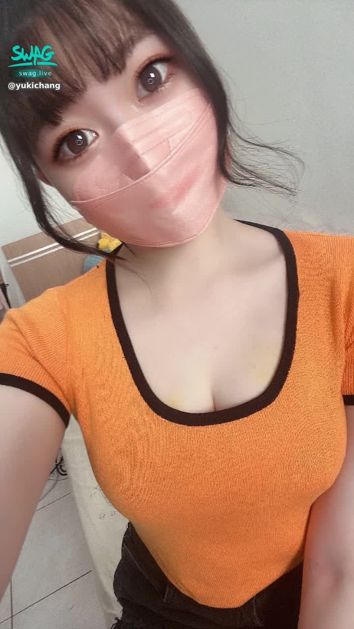 yukichang : 💎好康來囉💎Yuki是這週鑽石女神💕
-
為了謝謝哥哥們的支持與照顧🥰
疫情期間讓Yuki幫哥哥省荷包
-
🔽活動辦法🔽
私訊yuki拿通關密語買鑽最高享10%優惠💎
把通關密語傳給官方小編～
就🉑享有最高10%優惠囉😉
-
㊙️限時加碼㊙️
用通關密語購買成功後
截圖私訊給Yuki🉐神級誘惑私藏片🫦
-
#鑽石推廣女神 #買鑽石享優惠 #粉絲福利 #限時加碼 #yukichang