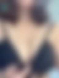 lelelina : 💕冷氣房下的性感產物..只有這樣才能好好摸一下