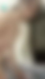 loveevelyn : 這次是不是.....在拍打屁屁時
不小心露x了???