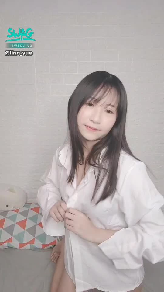 ling_yue : 歡迎進來喔！脫衣秀脫衣秀❤️
今日限定❤️