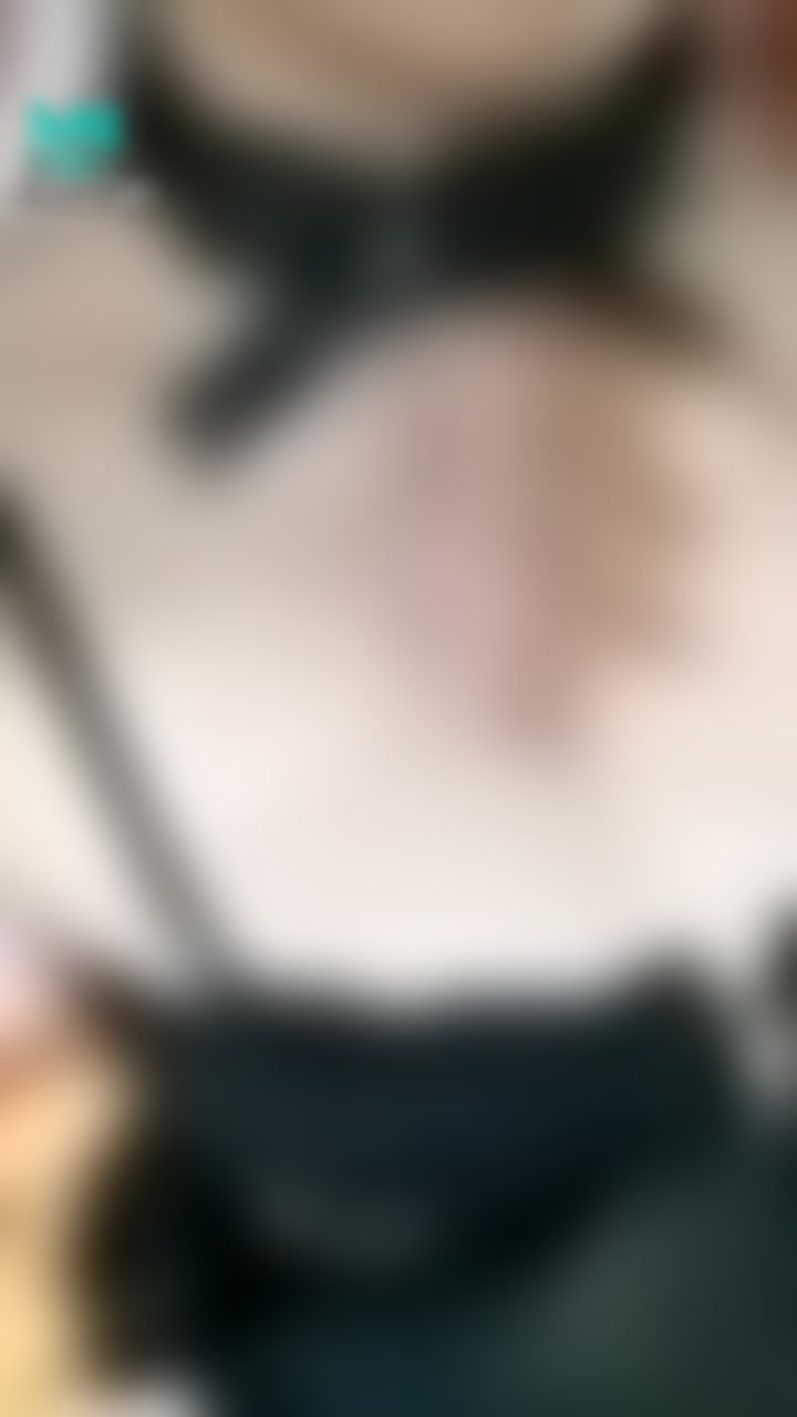 hanhan_girl : 人家是性感小貓咪❤️
喜歡頸圈嘛~
#頸圈#情趣內衣